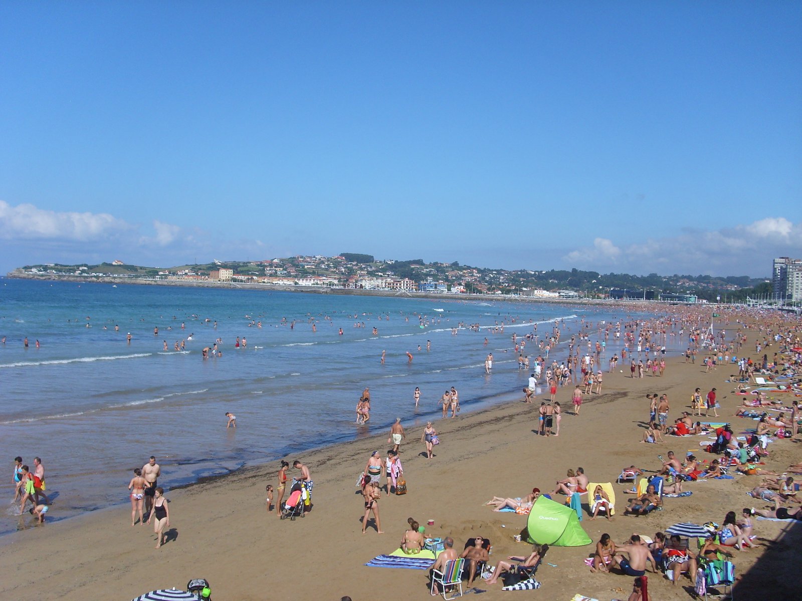 Explore the beautiful beaches and natural spaces that Gijón has to offer, a perfect refuge for nature lovers...